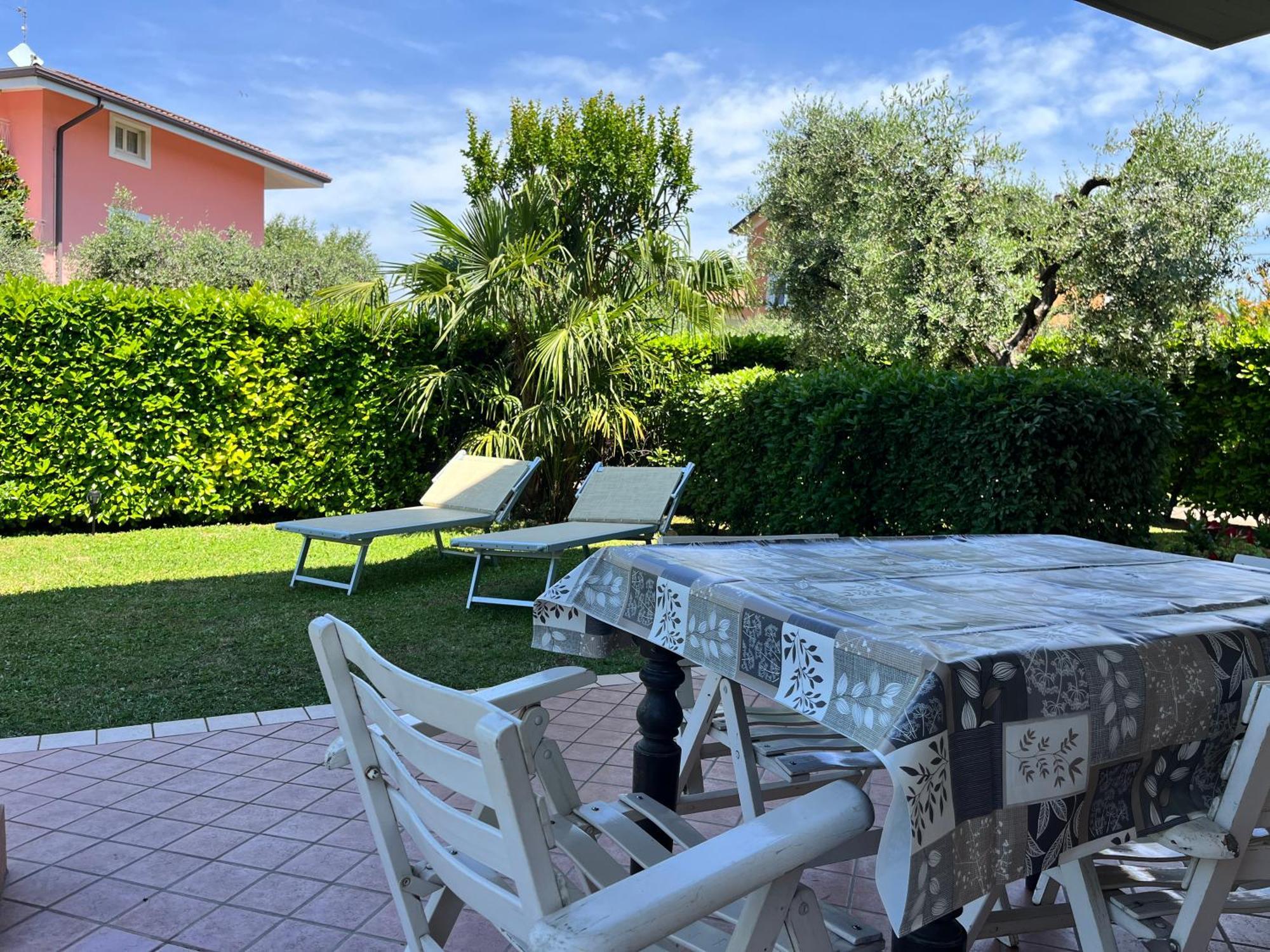 Casa Melania Lazise Lägenhet Exteriör bild
