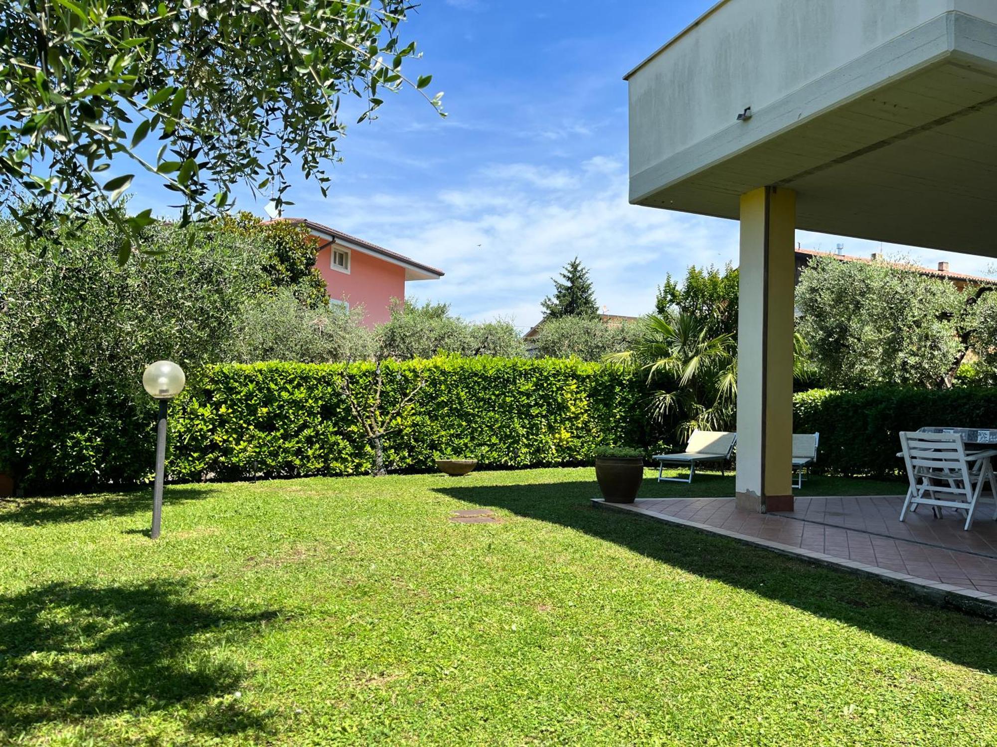 Casa Melania Lazise Lägenhet Exteriör bild